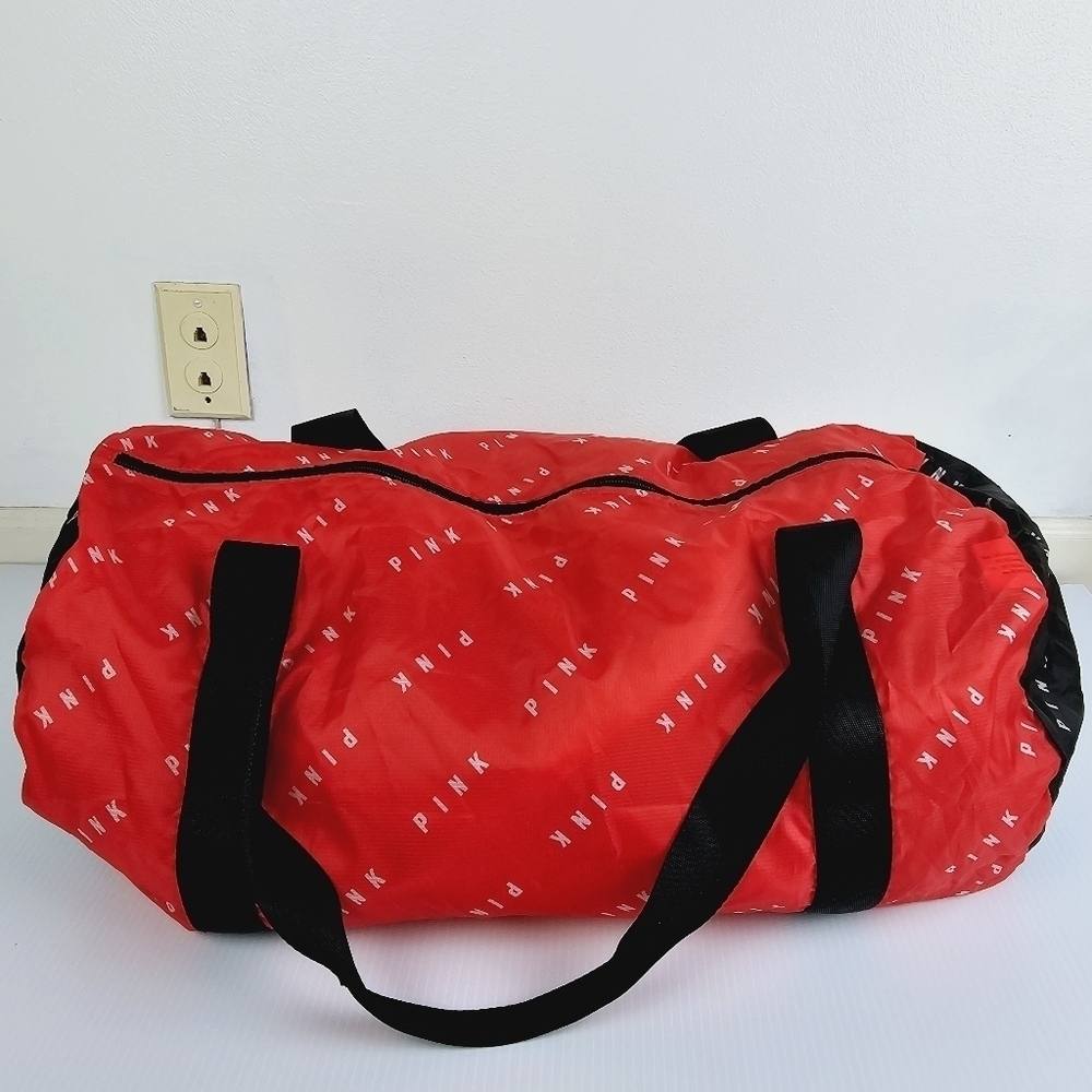 PINK Victoria's Secret Black & Red Logo Large Sport Packable Duffel Bag NWT